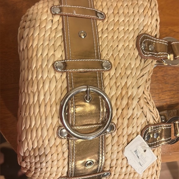 NWT Straw Bag with Belt - Picture 3 of 6